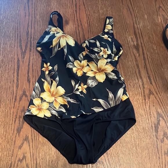 Silhouette Solution Floral Tankini One Piece Swim Suit Size 14 - Picture 8 of 12